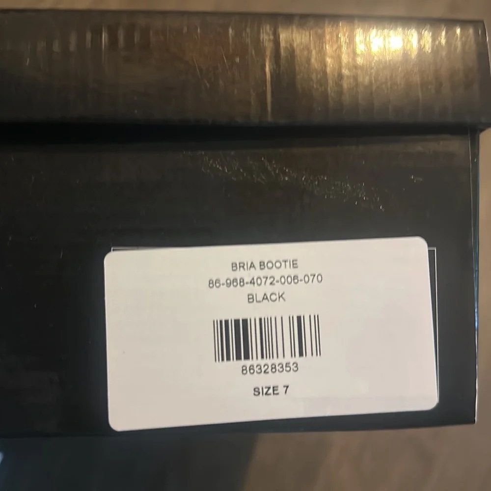NWT New York & company Bria Lace Bootie size 7